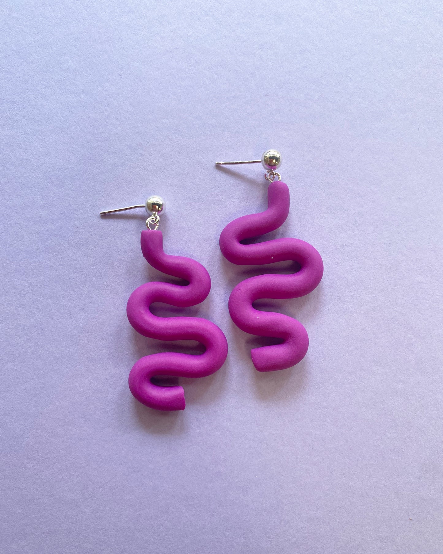 Fuscia Medium Squiggle Dangle Stud Earring